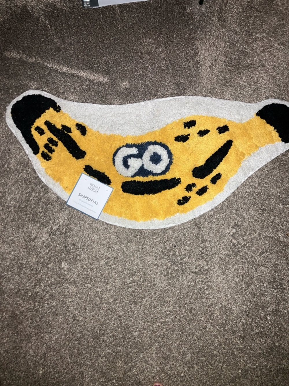 Room 2 Room Go Banana-Shaped Rug Doormat - Yellow and White New 17” X 39”